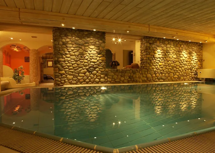 Готель Naturhotel Ortners Eschenhof Бад-Кляйнкірхгайм